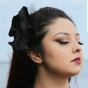 Floral Hair Clip in Silk | In stock | Black or Light blue | Vintage pin-up